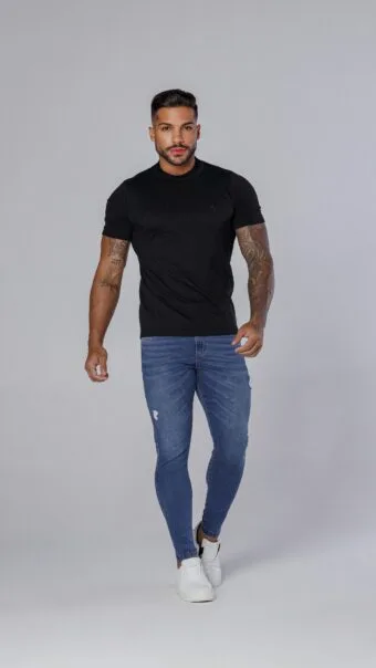 Calça Jeans Com Sobretinto, Bigode No Laser E Devorê.