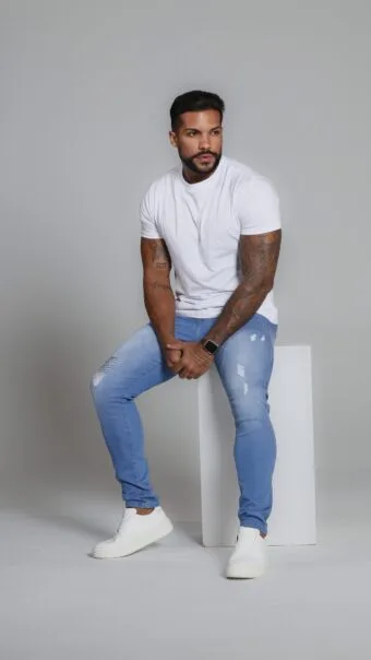 Calça Jeans SLIM Com Bigode No Laser, Devorê E Acessórios Azul.