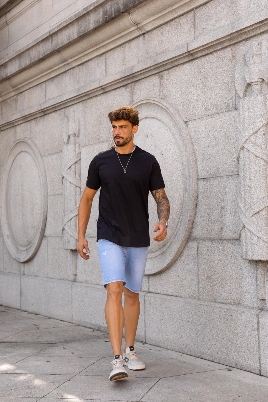 CAMISETA BÁSICA PRETA - Imagem 3