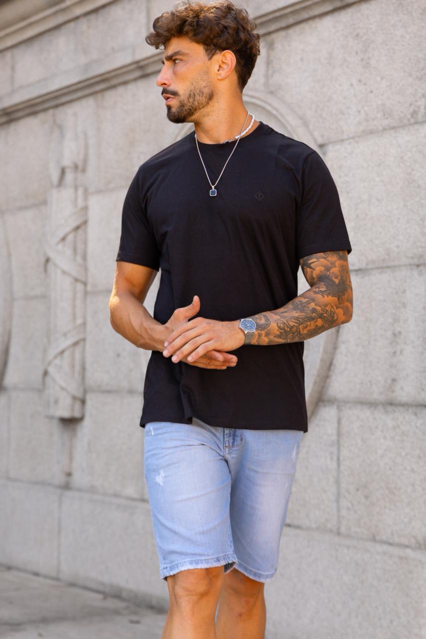 CAMISETA BÁSICA PRETA - Imagem 2