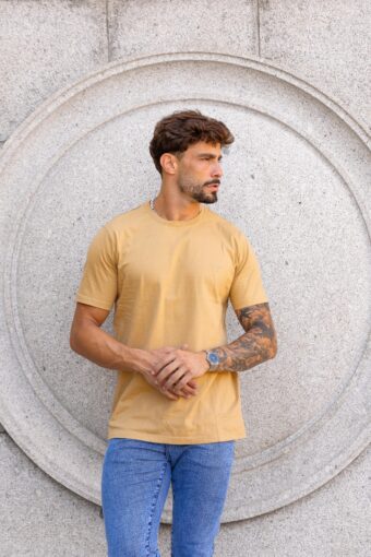 CAMISETA BÁSICA CARAMELO