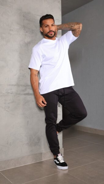 CALÇA JOGGER COM ELÁSTICO PRETA