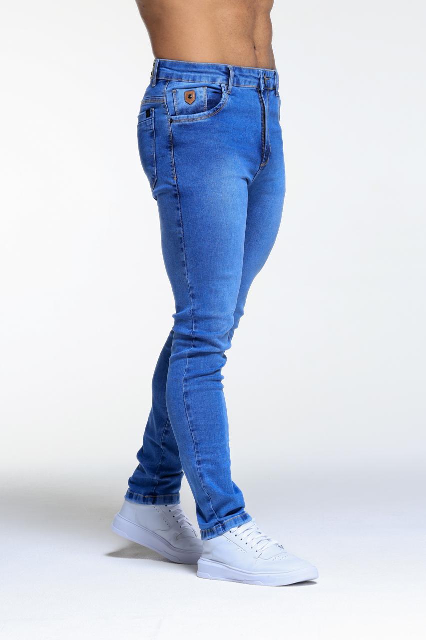 CALÇA JEANS SLIM BOTÃO PRETO AZUL MÉDIO - Imagem 5