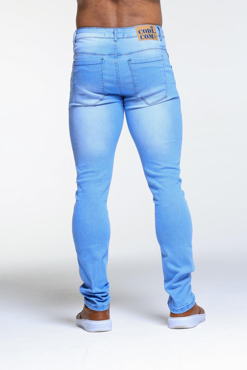 CALÇA JEANS SLIM COM BOTÃO AZUL LAVAGEM CLARA - Imagem 4
